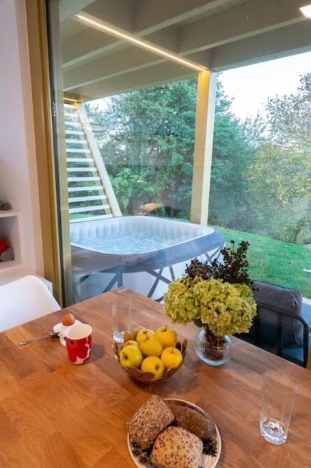 Holiday House Hona Lux Velike Lasce Eksteriør billede