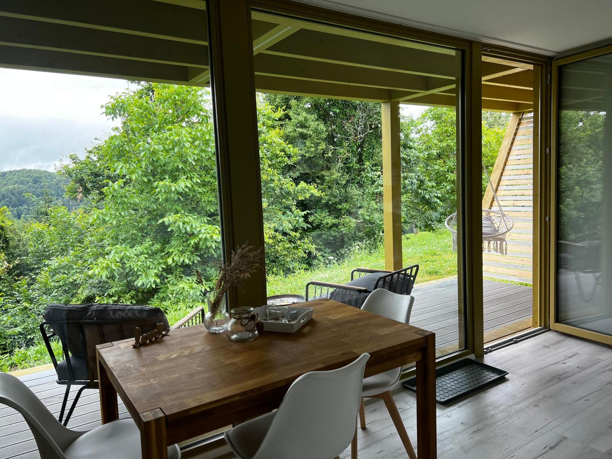 Holiday House Hona Lux Velike Lasce Eksteriør billede