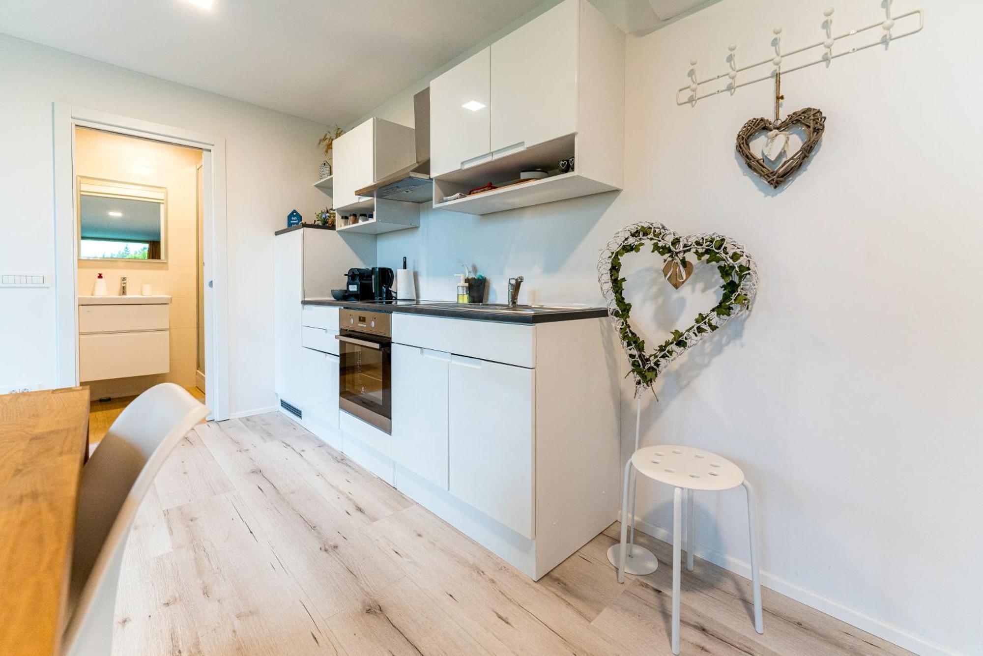 Holiday House Hona Lux Velike Lasce Eksteriør billede