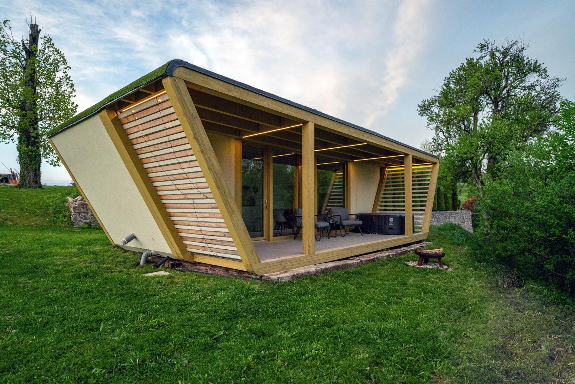 Holiday House Hona Lux Velike Lasce Eksteriør billede