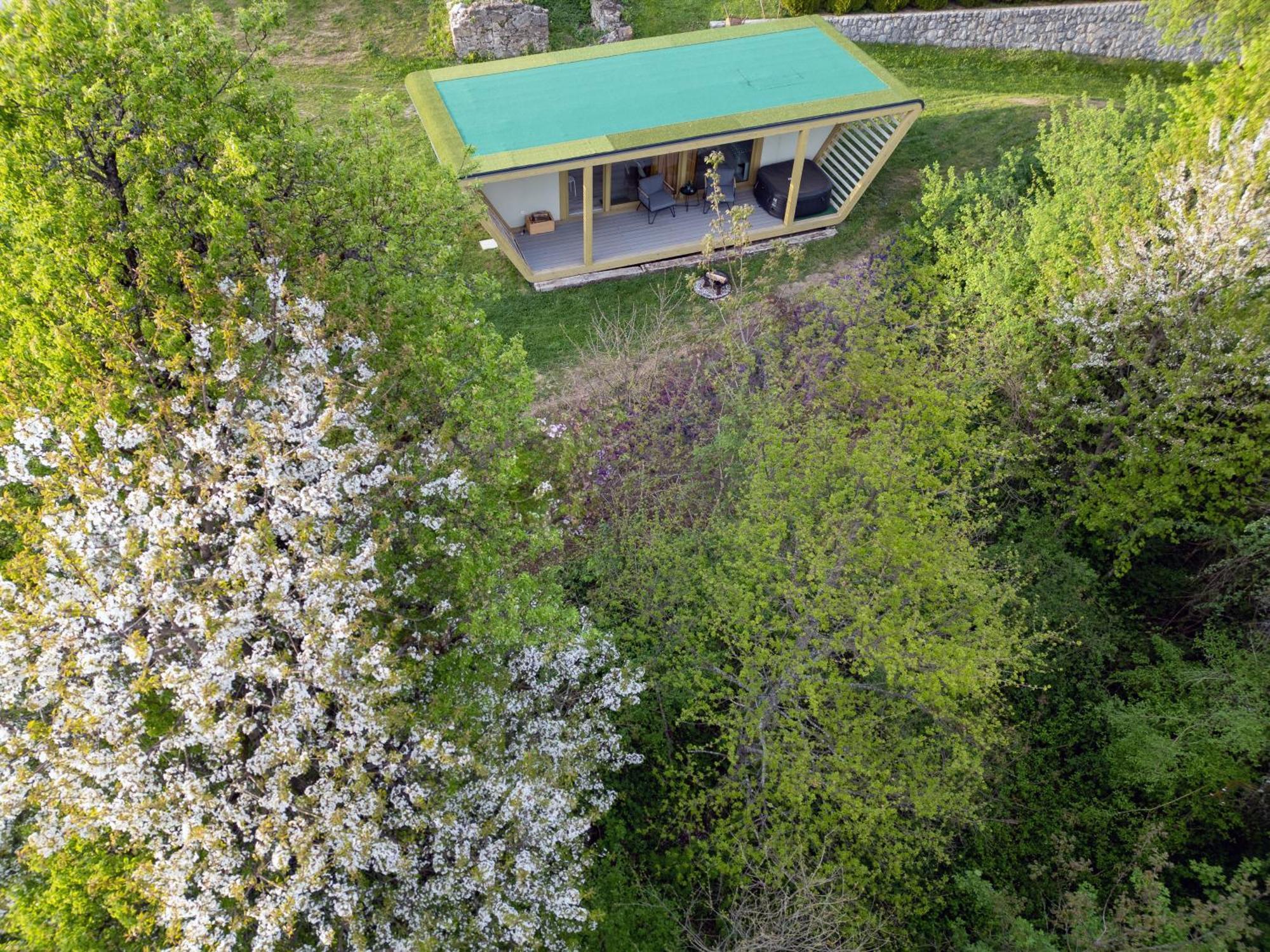 Holiday House Hona Lux Velike Lasce Eksteriør billede
